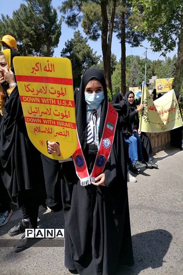 حضور دانش‌آموزان پیشتاز در راهپیمایی روز قدس نیشابور