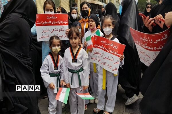 ندای مرگ بر اسرائیل در قرچک طنین‌انداز شد