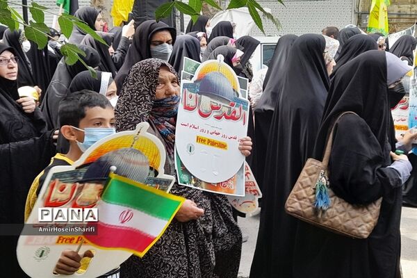 حضور دانش‌آموزان جاجرم در راهپیمایی روز قدس