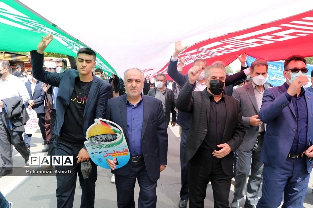 حضور پرشور فرهنگیان و دانش‌آموزان آذربایجان غربی در راهپیمایی روز قدس
