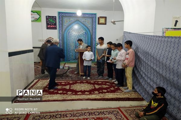 تجلیل از قاریان دانش‌آموز، خلیل آبادی