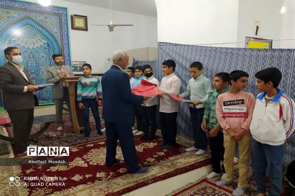 تجلیل از قاریان دانش‌آموز، خلیل آبادی