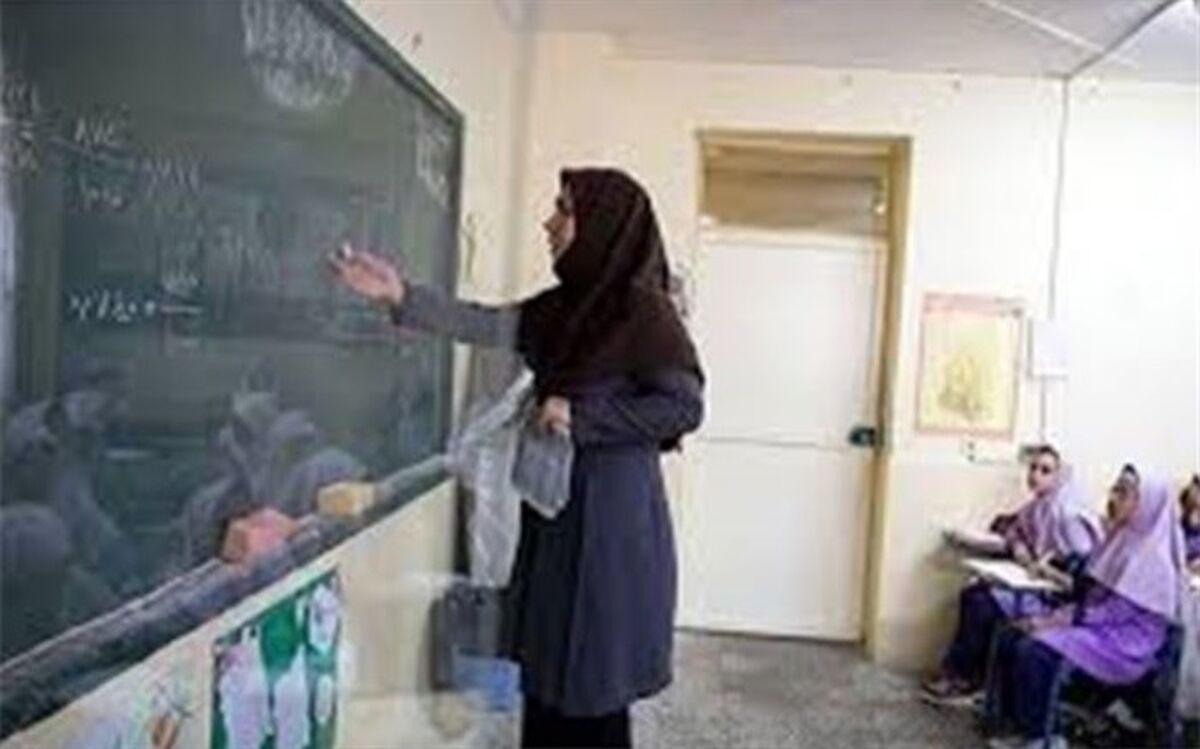معلم شمعی  است که می‌سوزد تا بسازد