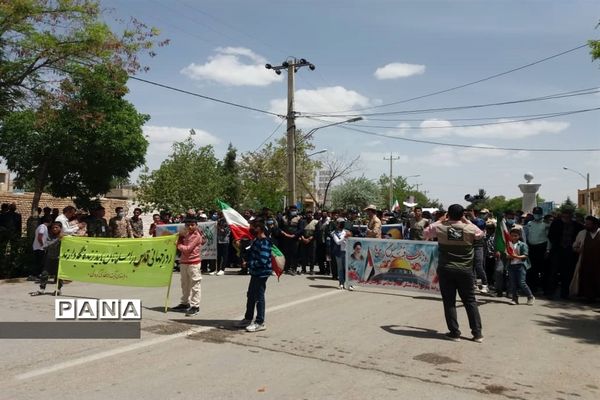 حضور دانش‌آموزان پیشتاز سازمان دانش‌آموزی سرچهان در راهپیمایی روز قدس