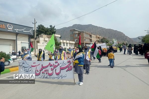 حضور گسترده دانش‌آموزان تشکیلات پیشتازان در راهپیمایی روز قدس