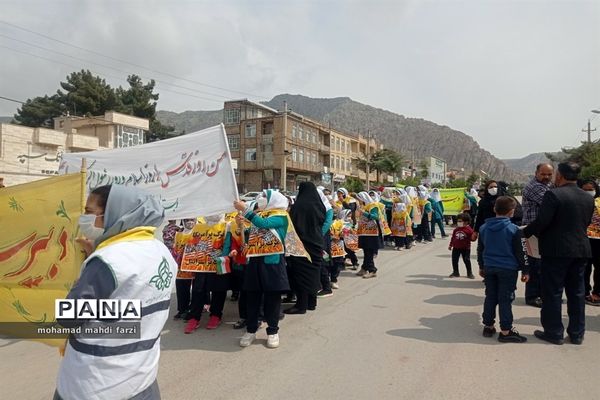 حضور گسترده دانش‌آموزان تشکیلات پیشتازان در راهپیمایی روز قدس