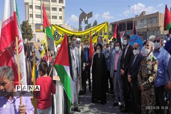 حضور پیشتازان شهرستان بیرجند در راهپیمایی روز قدس