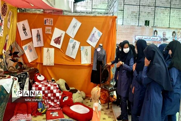 بازدید دانش‌آموزان آموزشگاه میقات ازنمایشگاه مشاغل