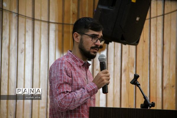 برگزاری جشن تکلیف دانش‌آموزان دبیرستان شهید‌باهنر شهرستان بهبهان