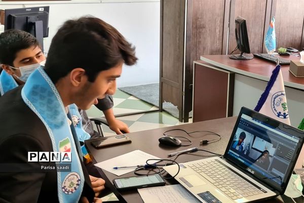 حضور دانش‌آموزان منطقه ۱۳ در مناظره دانش‌آموزی شهر تهران