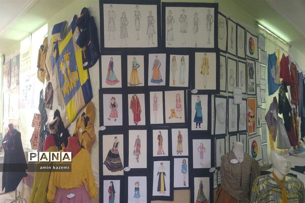 نمایشگاه هنرهای‌ دستی و دستاوردهای هنرجویان هنرستان بنت‌الهدی صدر شهرستان داراب