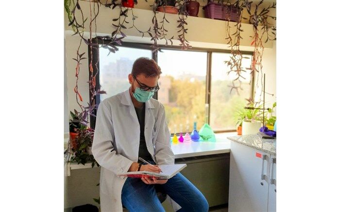 معلمی موفق است که بتواند دانش‌آموزان  را برای زندگی در جامعه آماده کند