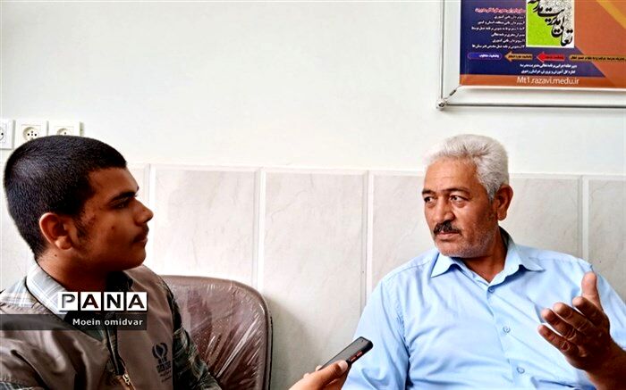 معلم باید نماد عشق، صبوری و مهربانی باشد