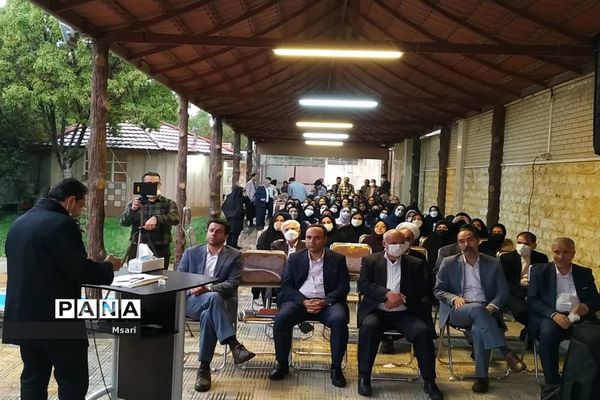 مراسم تجلیل از مقام معلم در شهرستان شاهین‌شهر