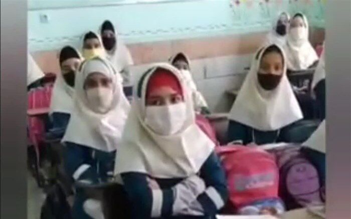 دانش‌آموزان روزه‌ اولی قمی  از همزمانی بازگشایی مدارس با ماه مبارک رمضان می‌گویند/فیلم
