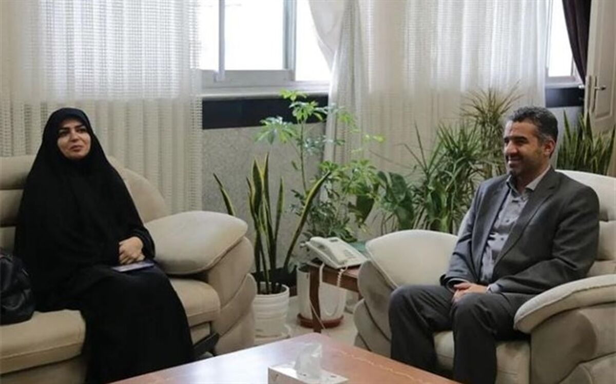 دیدار مدیر کل کتابخانه های عمومی با مدیر کل آموزش و پرورش مازندران