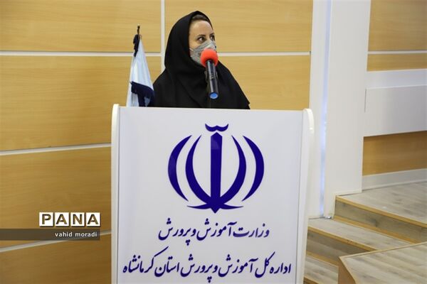 نشست مدیرکل آموزش و پرورش استان کرمانشاه با اصحاب رسانه در آستانه هفته معلم
