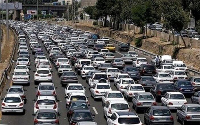 ترافیک جاده کرج - چالوس همچنان سنگین است