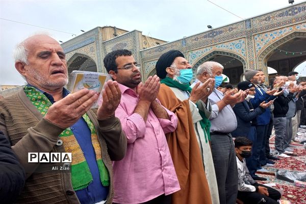 نماز عید فطر در حرم مطهر رضوی