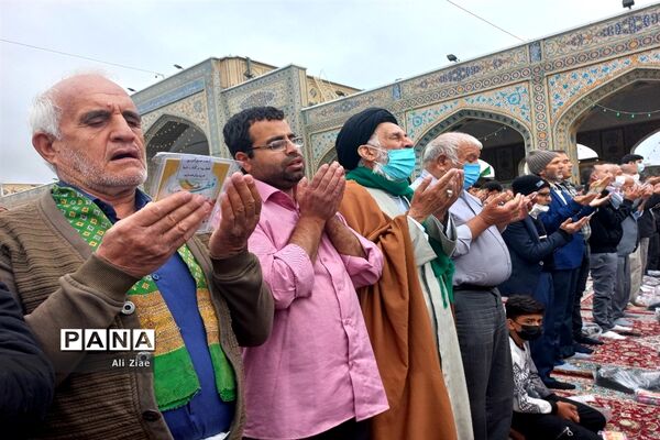 نماز عید فطر در حرم مطهر رضوی