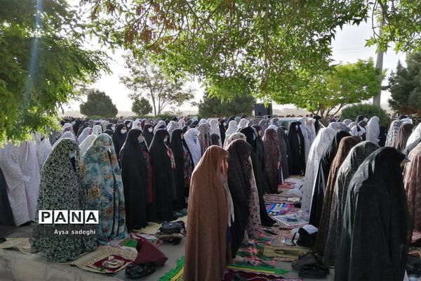اقامه نماز عید فطر در اقلید