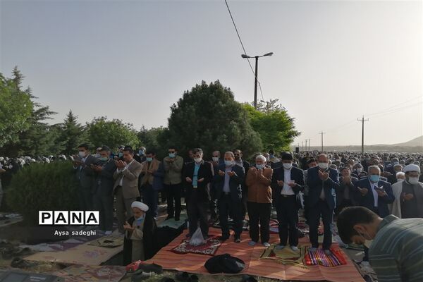 اقامه نماز عید فطر در اقلید