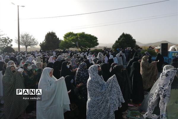 اقامه نماز عید فطر در اقلید
