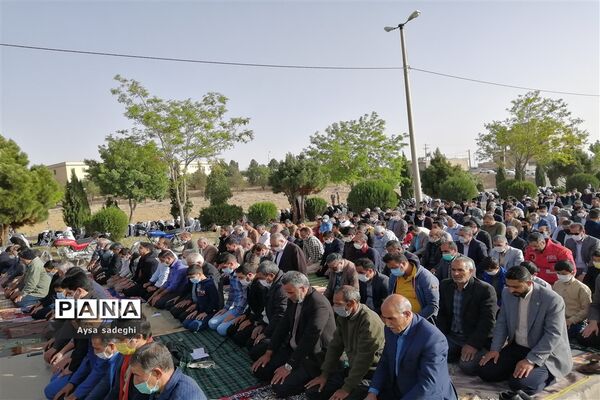 اقامه نماز عید فطر در اقلید