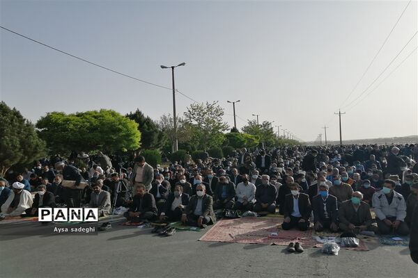 اقامه نماز عید فطر در اقلید