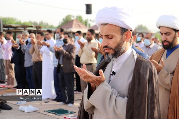 اقامه نماز عید سعید فطر در امیدیه