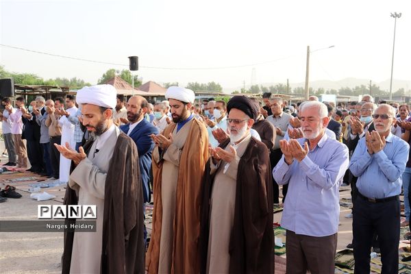 اقامه نماز عید سعید فطر در امیدیه