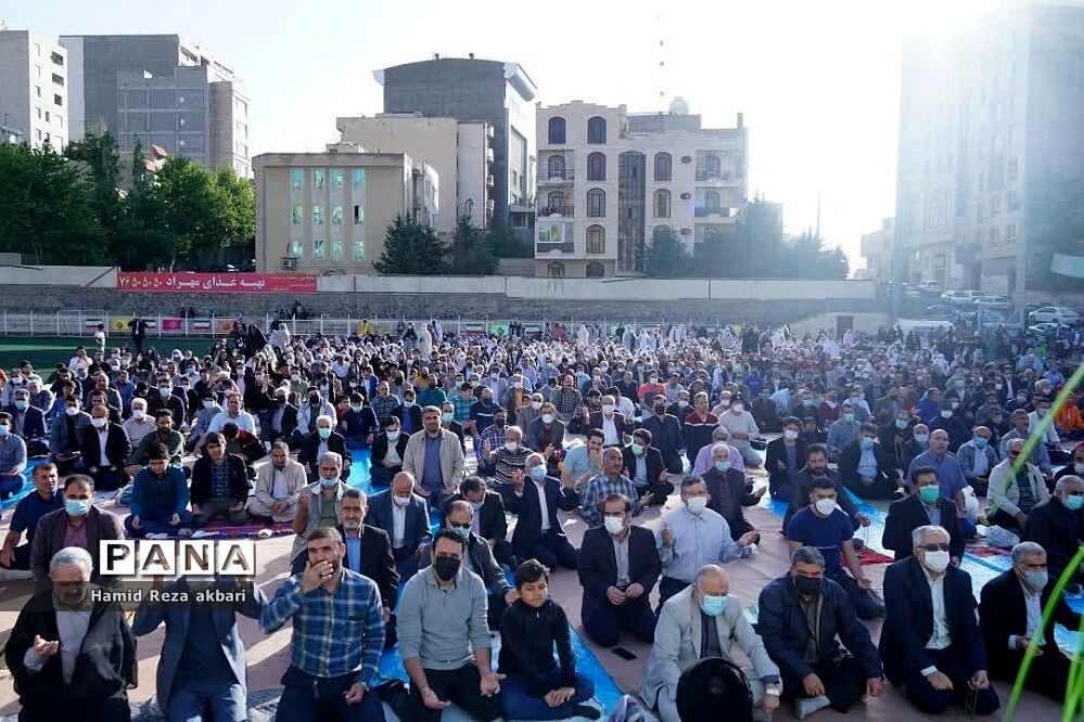 برگزاری نماز عید فطر در رودهن