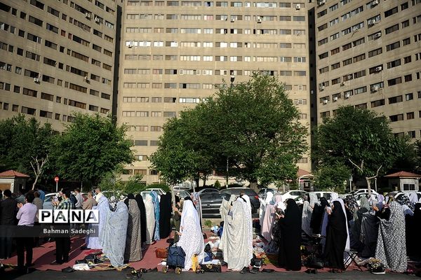 نماز عید سعید فطر در شهرک اکباتان