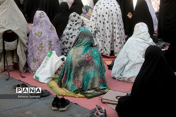 نماز عید سعید فطر در شهرک اکباتان