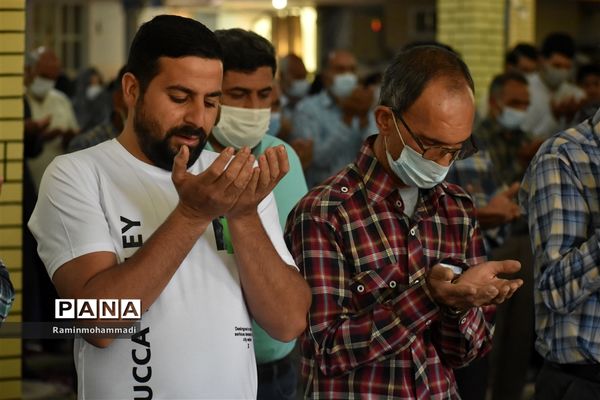 اقامه نماز عید سعید فطر در خاوران به امامت حجت الاسلام والمسلمین جعفری