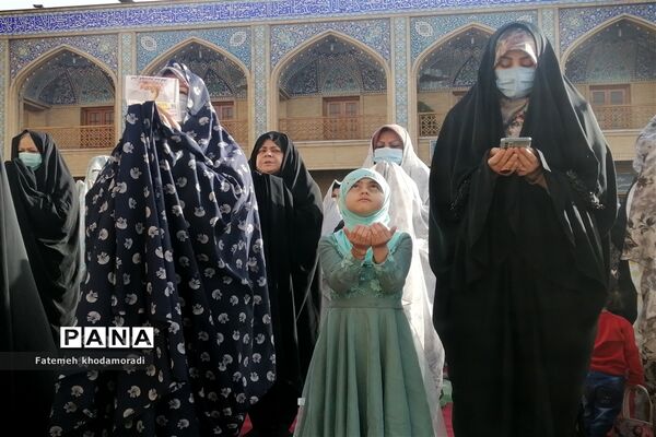 برگزاری باشکوه نماز عید فطر در حرم مطهر شاهچراغ(ع)
