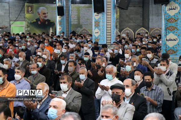 اقامه نماز عید سعید فطر در شهرستان قدس