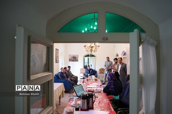 داوری آثار معلمان هنرمند