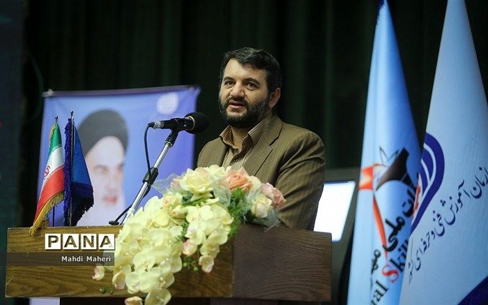 شایعه استعفای وزیر کار صحت ندارد  