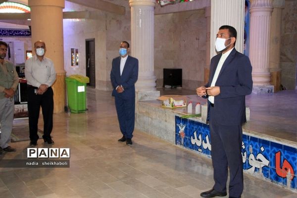 عطرافشانی گلزار شهدای بوشهر در هفته بزرگداشت مقام معلم