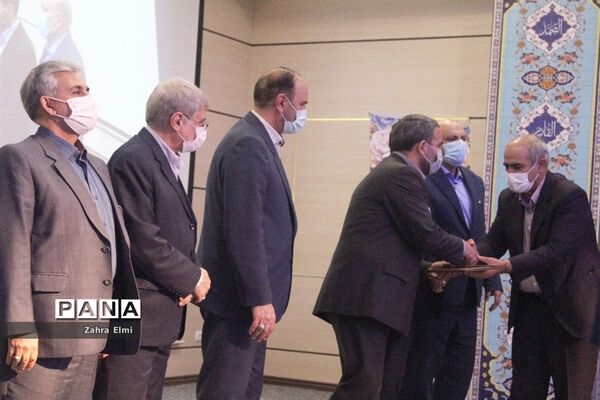 مراسم تکریم و معارفه مدیرکل آموزش و پرورش آذربایجان شرقی