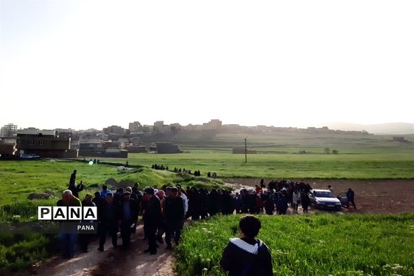 کوهپیمایی فرهنگیان بسیجی به‌مناسبت گرامیداشت هفته معلم در ارومیه