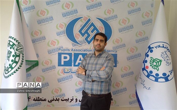 برای تحقق سند تحول بنیادین، معلم باید به اطلاعات به‌روز و مهارت‌های مختلف مجهز باشد