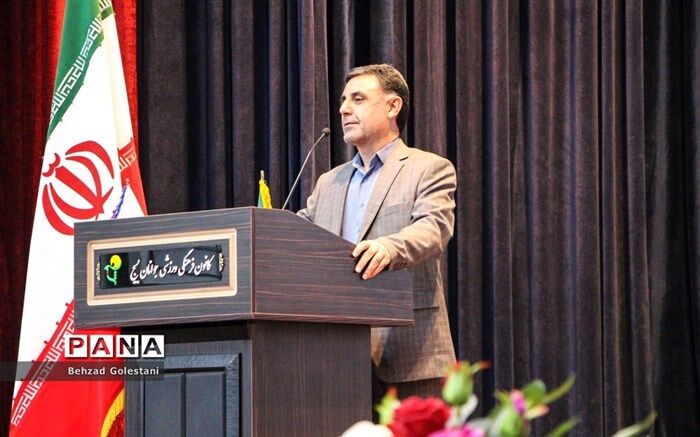 سرنوشت انسان‌ها و کشورها در دستان معلمان است