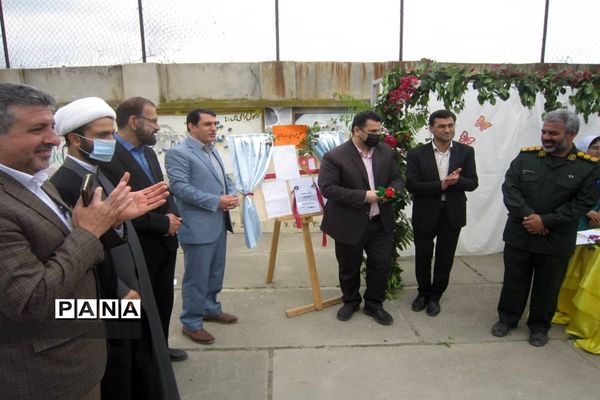 مراسم گرامیداشت مقام معلم و هفته سلامت در دبستان تربیت شهرستان گلوگاه