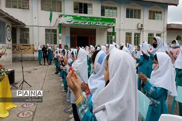 مراسم گرامیداشت مقام معلم و هفته سلامت در دبستان تربیت شهرستان گلوگاه