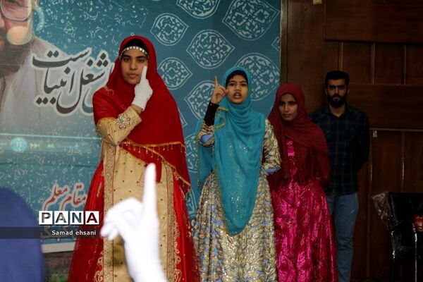 تجلیل از معلمان نمونه استانی کهگیلویه و بویراحمد