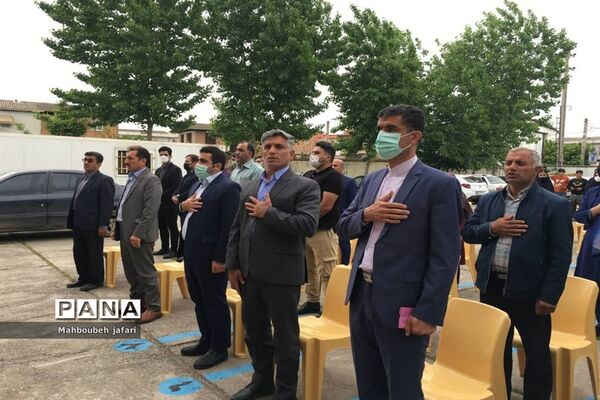 نواختن  زنگ سپاس معلم در میاندورود