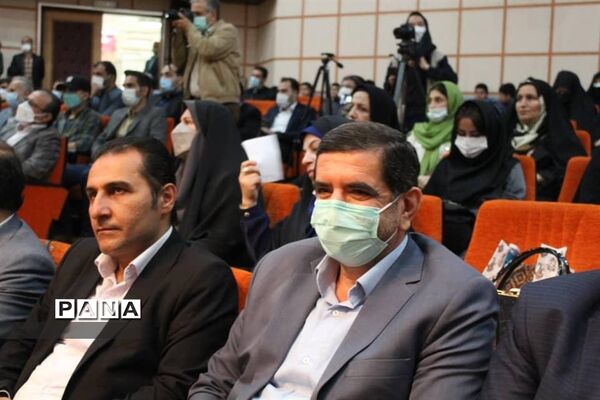 تجلیل از معلمان برتر در کانون پرورشی فکری و هنری مازندران