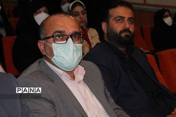 تجلیل از معلمان برتر در کانون پرورشی فکری و هنری مازندران